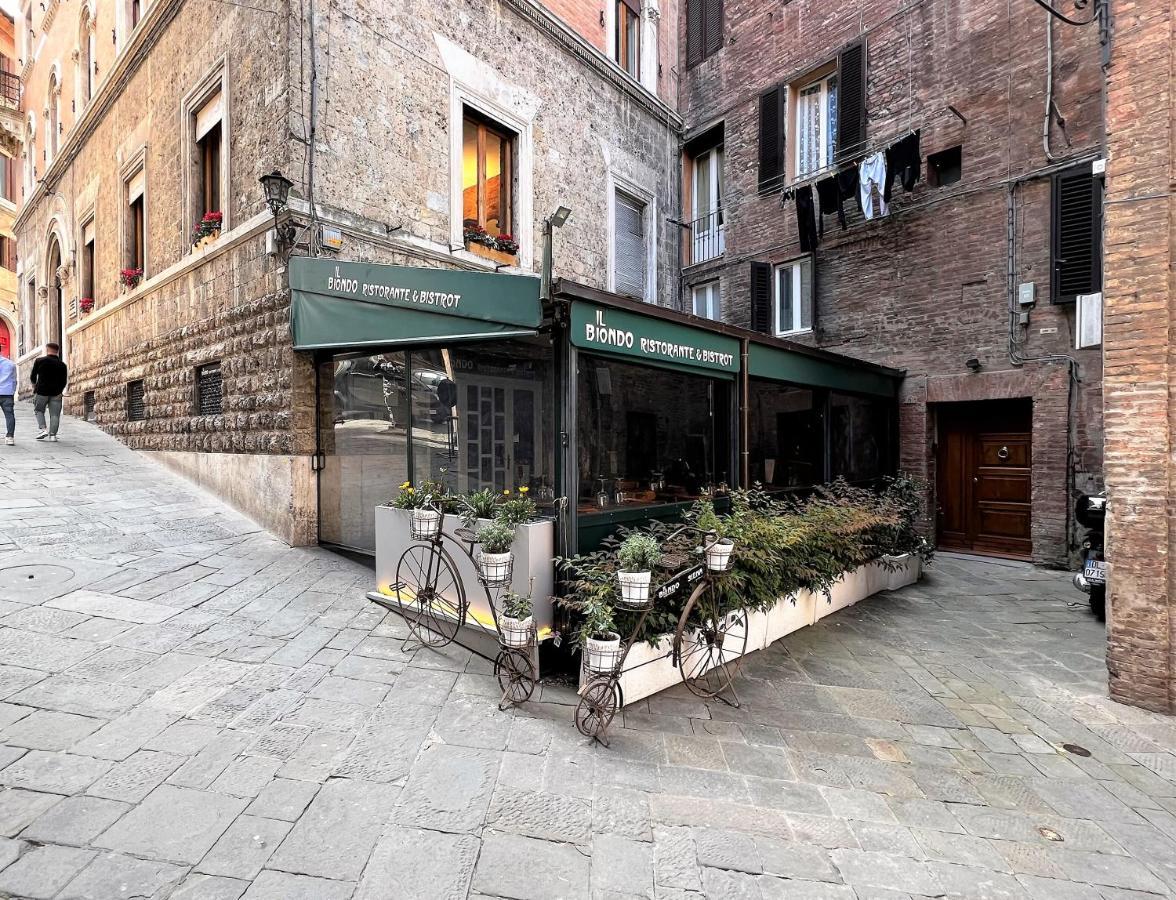 Casa Dany-At The Beginning Of The Main Street Siena Exterior foto